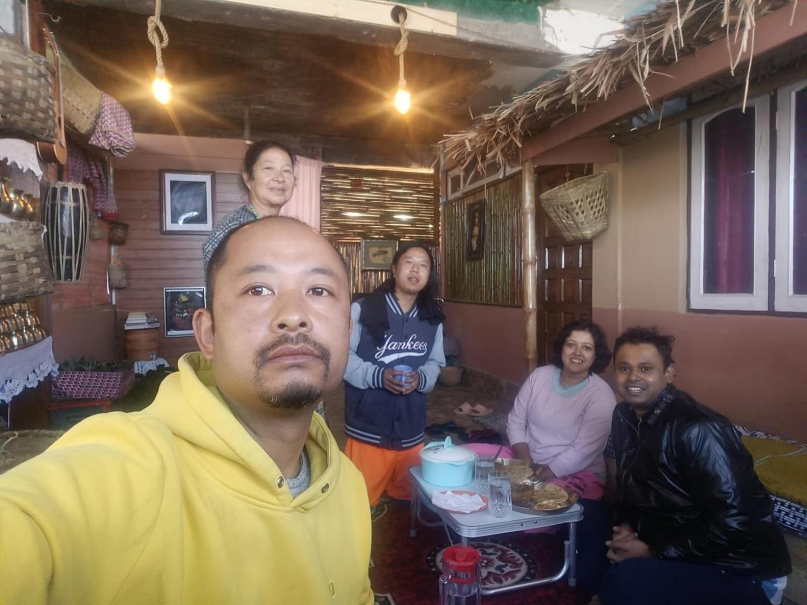 The Sunset Nest Offbeat Homestay Darjeeling  Exteriör bild